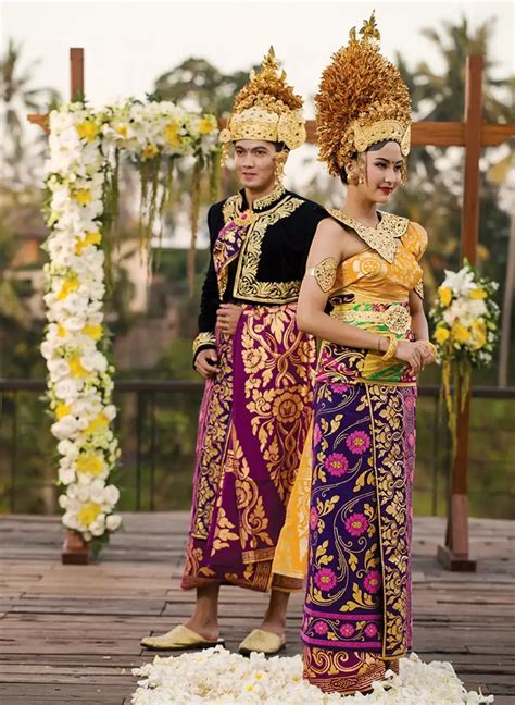 8 Pakaian Adat Bali, dari Kebaya hingga Sabuk Prada.